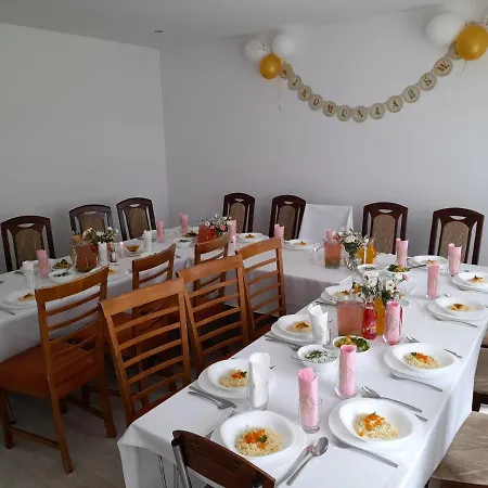 Przystanek Nowekoprzywno - Zolty Pod Kasztanem Barwice