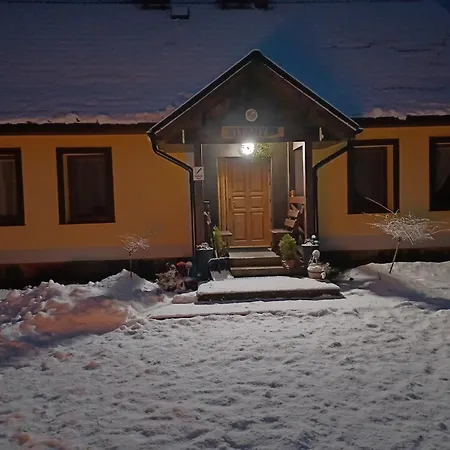 Hébergement de vacances Przystanek Nowekoprzywno - Zolty Pod Kasztanem