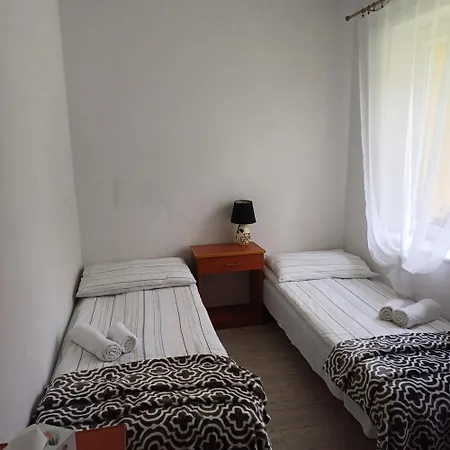 Przystanek Nowekoprzywno - Zolty Pod Kasztanem Casa vacanze *