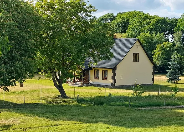 Ferienhaus Przystanek Nowekoprzywno - Zolty Pod Kasztanem