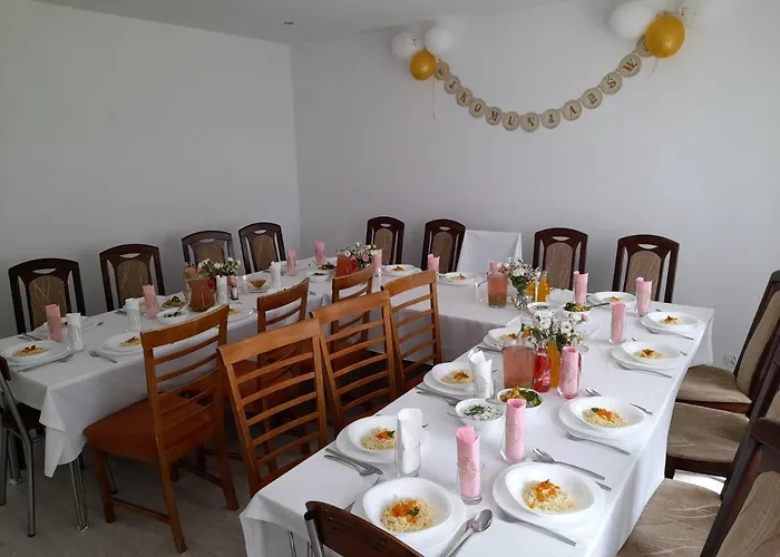 Przystanek Nowekoprzywno - Zolty Pod Kasztanem Barwice